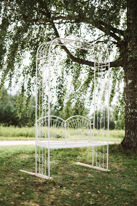 Vintage konstrukcija ar soliņu