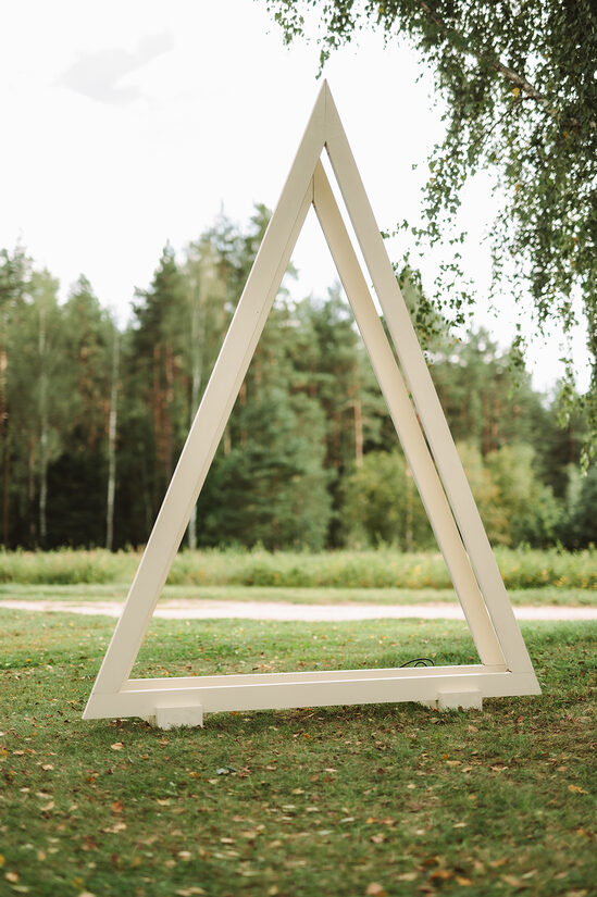 Trīsstūra ceremonijas arka