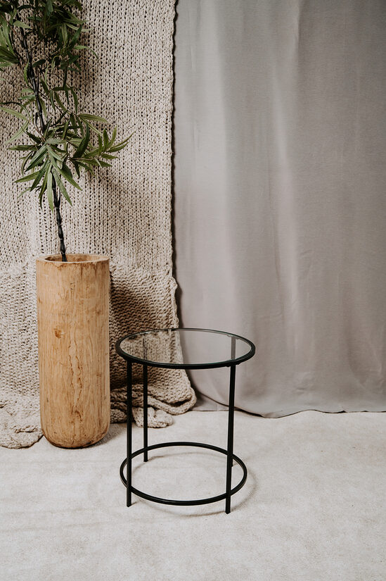 Melns mazais galdiņš ar stikla virsmu Ø 50 cm, h - 55 cm