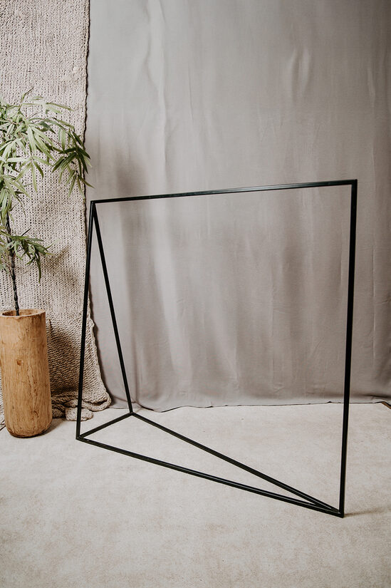 Metāla kronšteins apģērbu karināšanai 150 x 165 (h) cm 