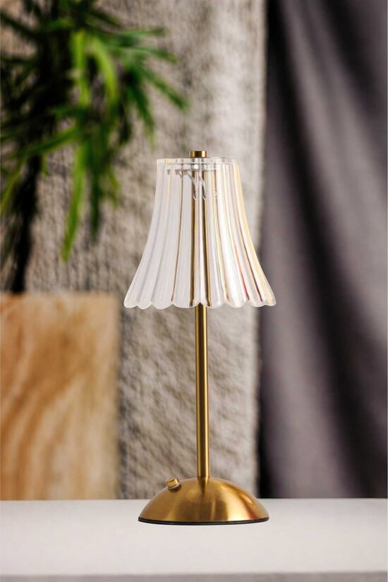 Zelta greznās lampiņas 6.5 x 10.5 x 30 cm 