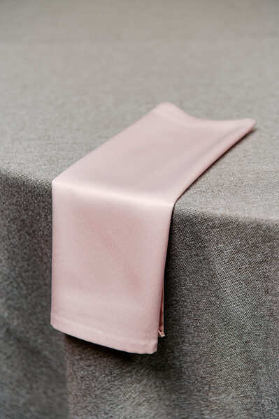Satīna rozā auduma salvetes 42 x 42 cm 