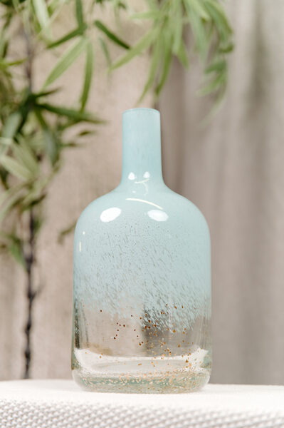 Lielās stikla tirkīza vāzes