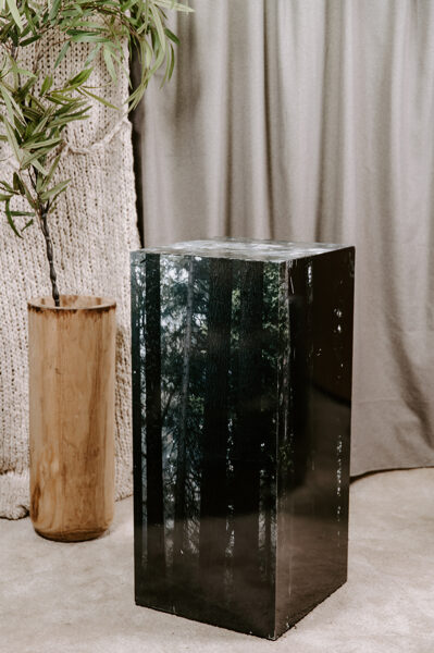 Meža podests lielais 45 x 45 x 100 cm 